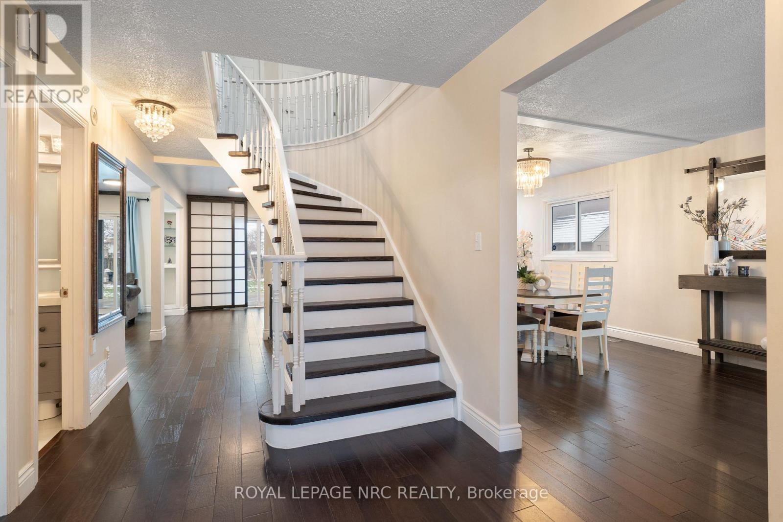 51 BRIARSDALE CRESCENT - 9