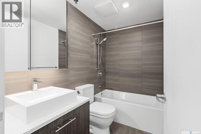 #1104 490 2nd AVENUE S - 25