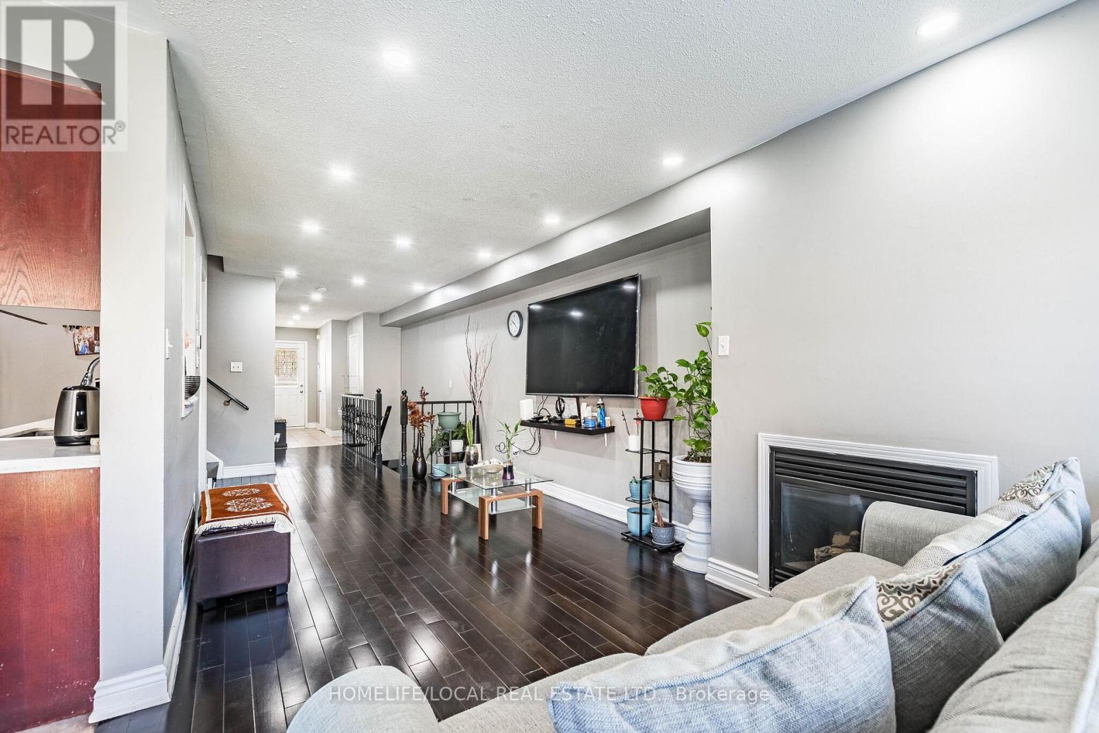 ## 36 770 OTHELLO COURT - 12
