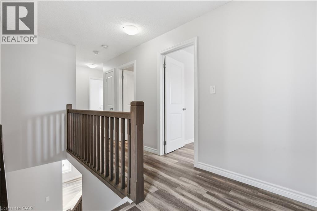 120 LINKS Crescent, Woodstock, Ontario, N4T0K7 — Photo 15