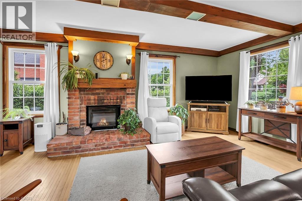 10 MAPLE Avenue, Grimsby, Ontario, L3M3B6 — Photo 6