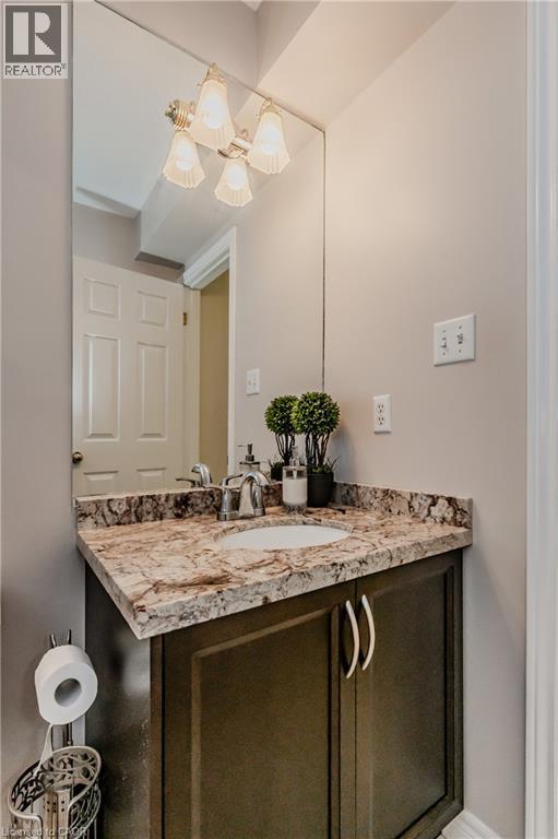 132 DAIMLER Drive, Kitchener, Ontario, N2A4C2 — Photo 17