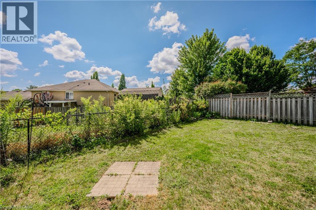 132 DAIMLER Drive, Kitchener, Ontario, N2A4C2 — Photo 41