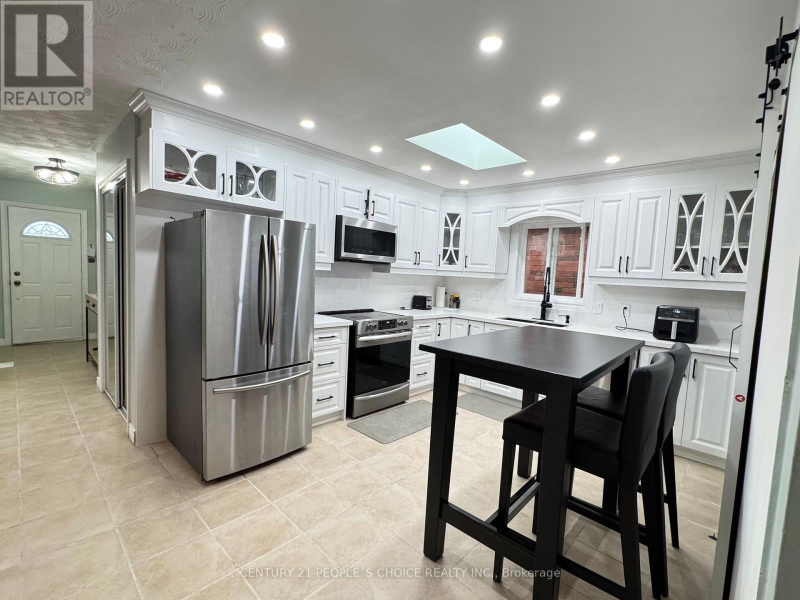 55 VINEBERG DRIVE - 43