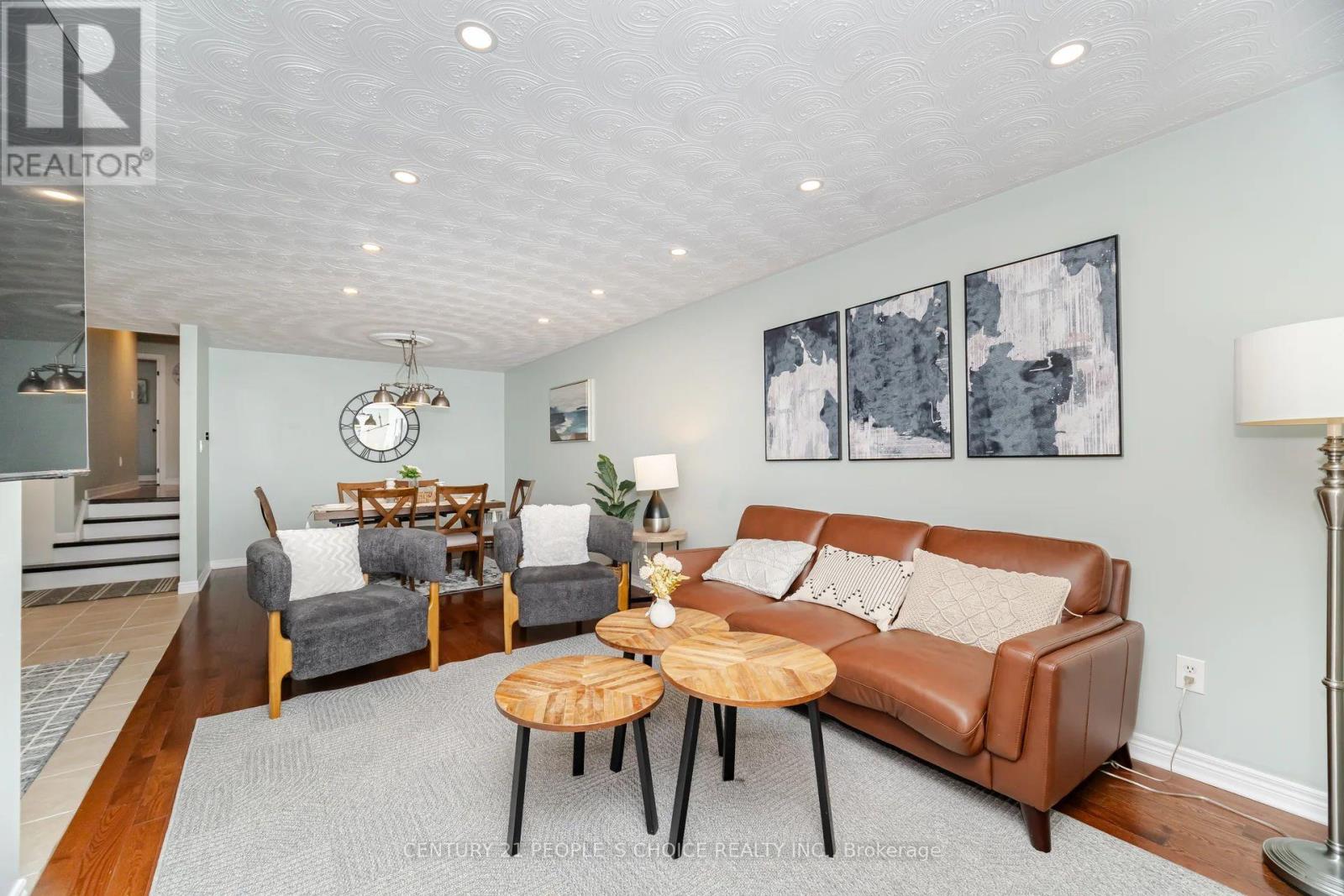 55 VINEBERG DRIVE - 10