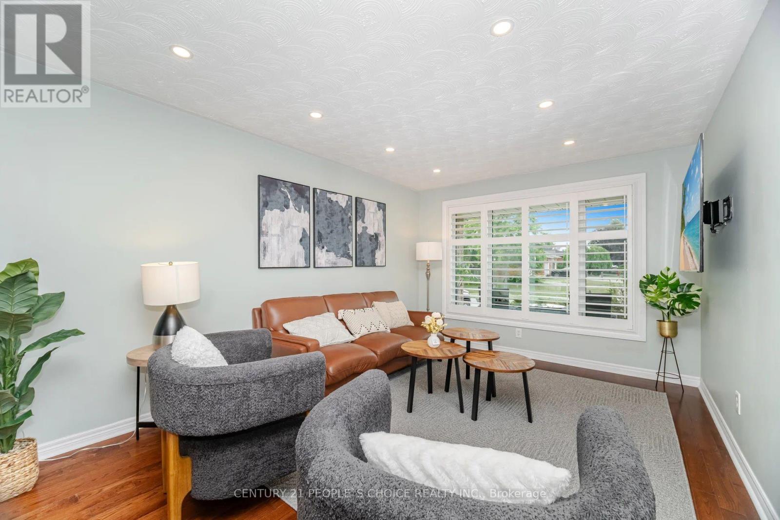 55 VINEBERG DRIVE - 8