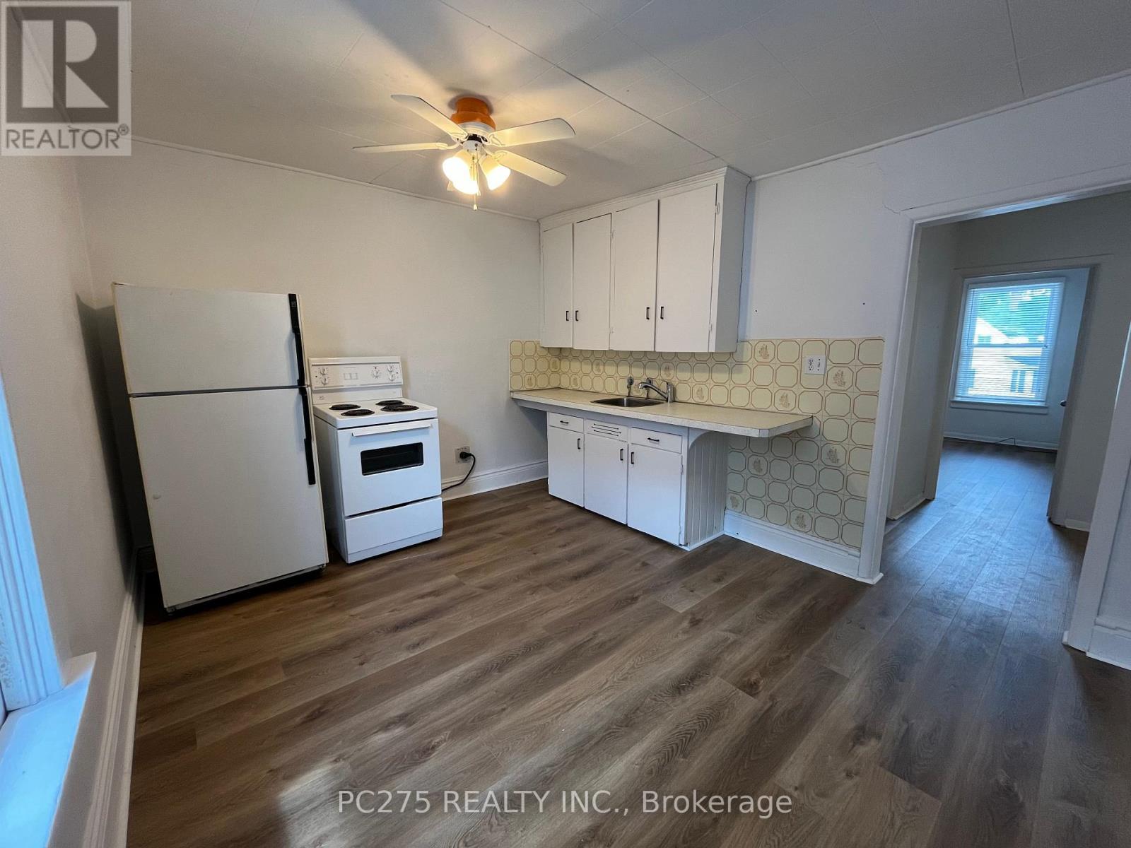 185 BROCK STREET N - 5