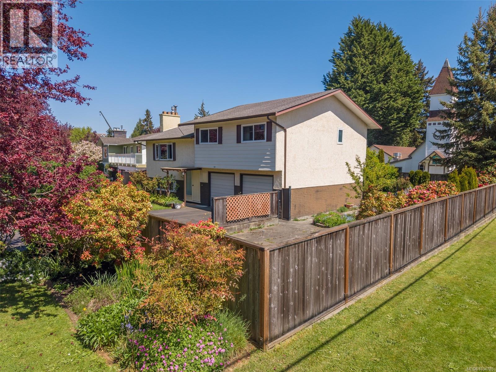 7739 Bruce Gordon Pl - 6