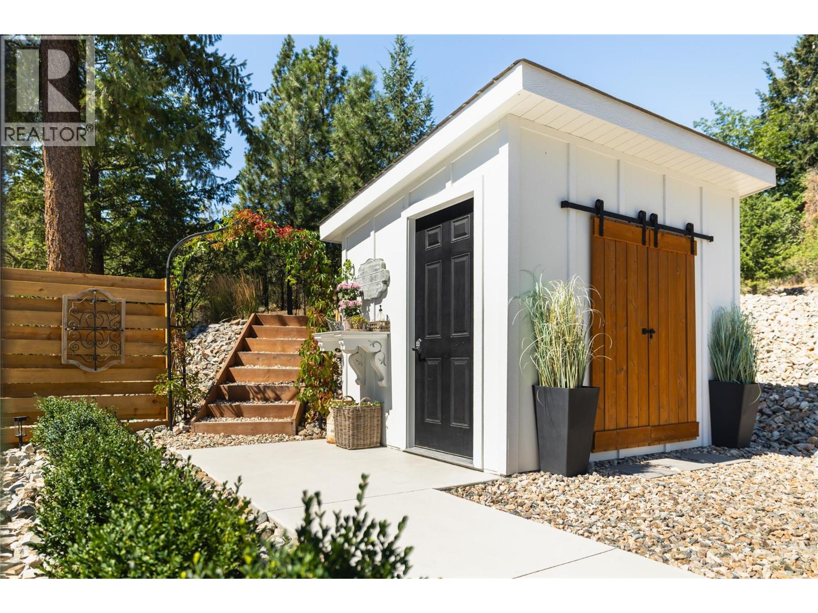 10320 Columbia Way, Vernon