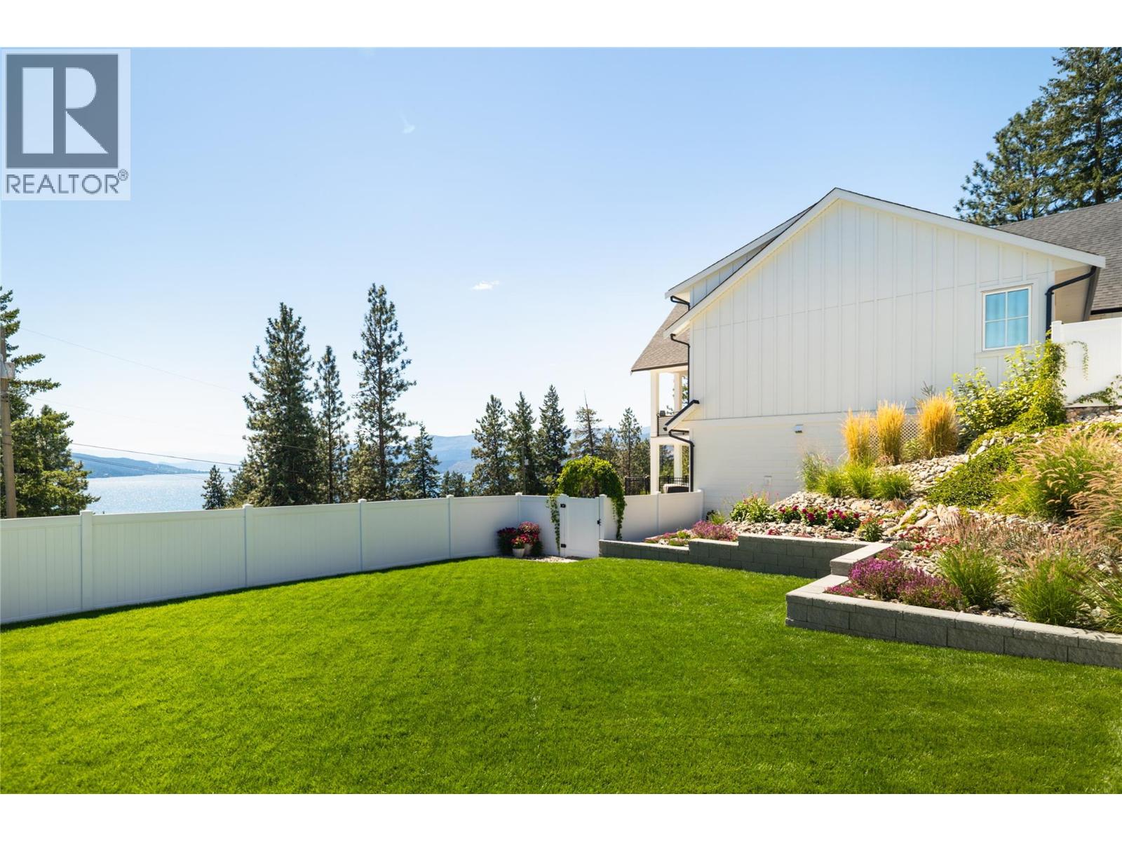 10320 Columbia Way, Vernon