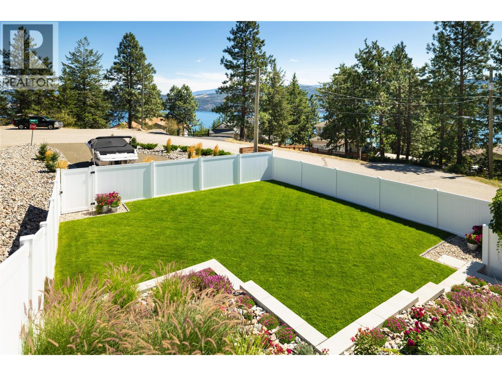 10320 Columbia Way, Vernon