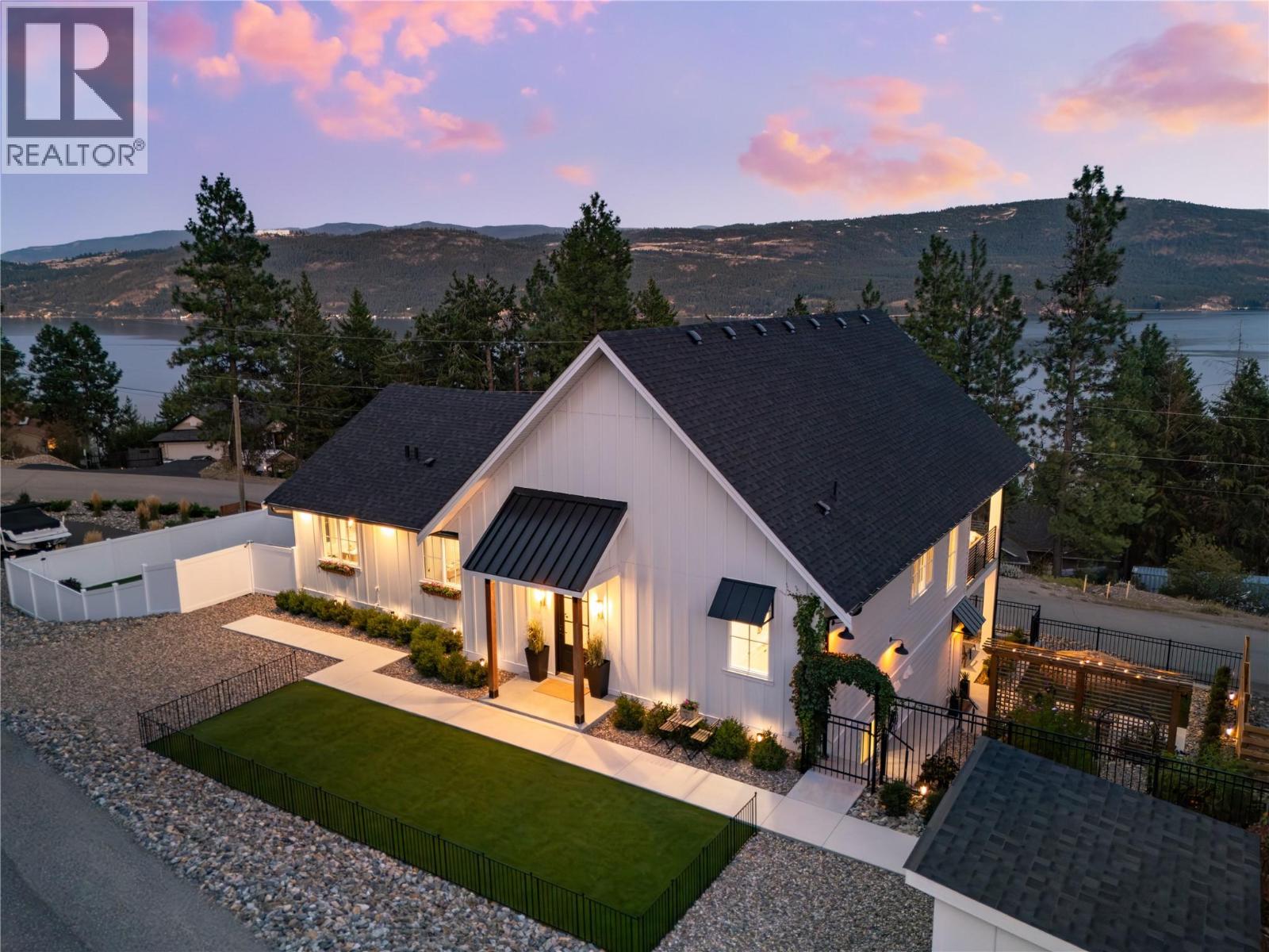10320 Columbia Way, Vernon