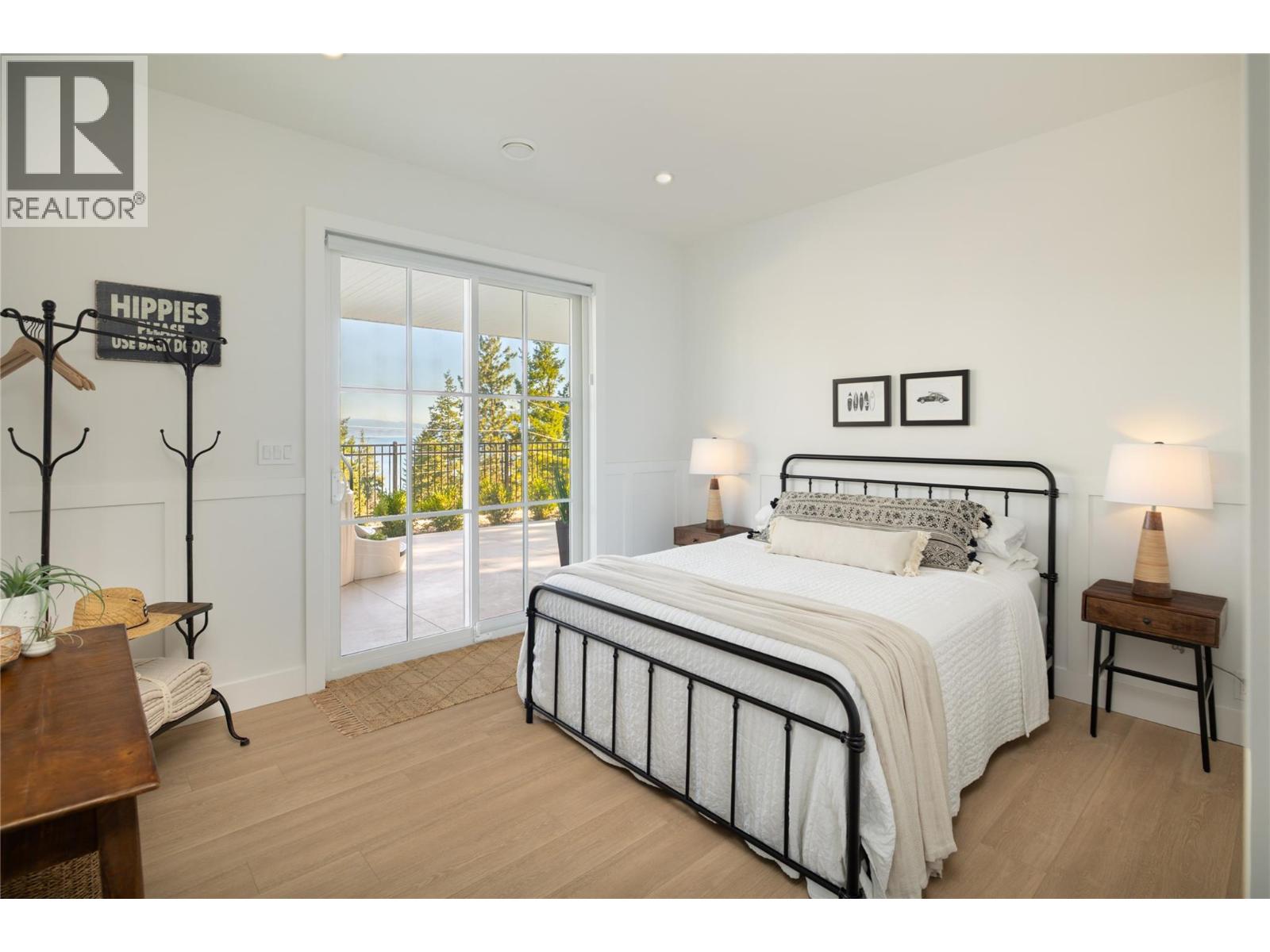 10320 Columbia Way, Vernon