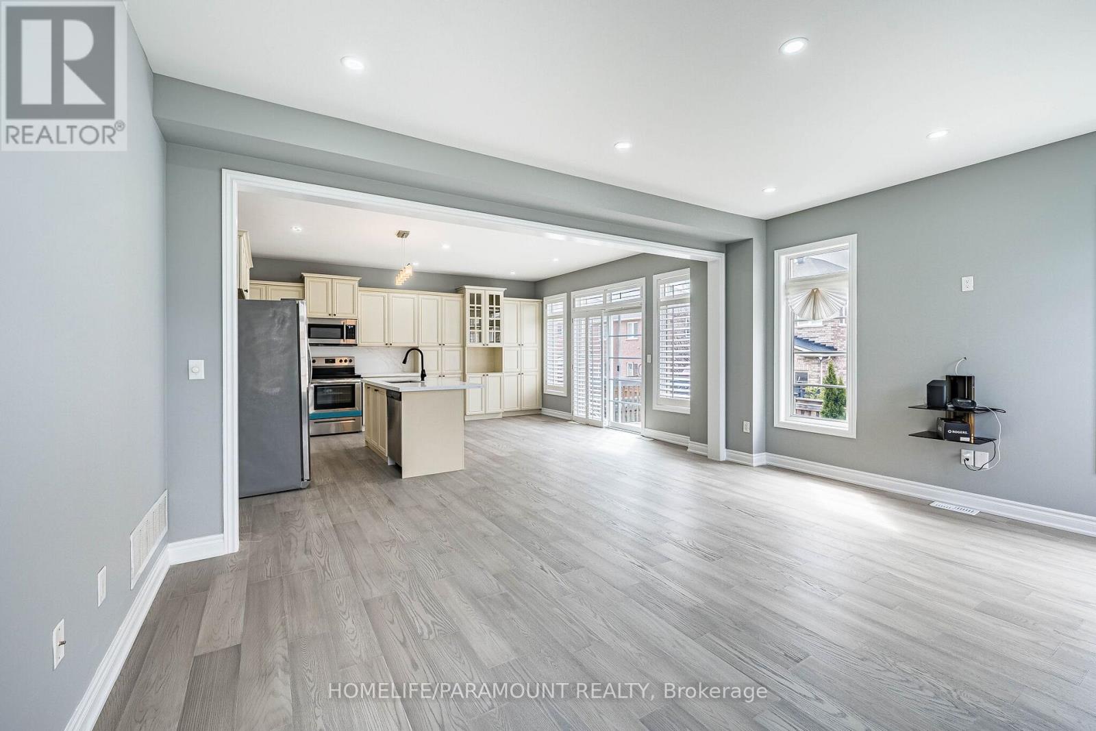 121 HIGHMARK DRIVE - 36