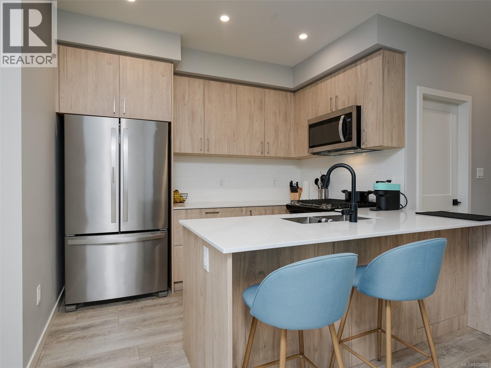 #404 654 Granderson Rd - 6