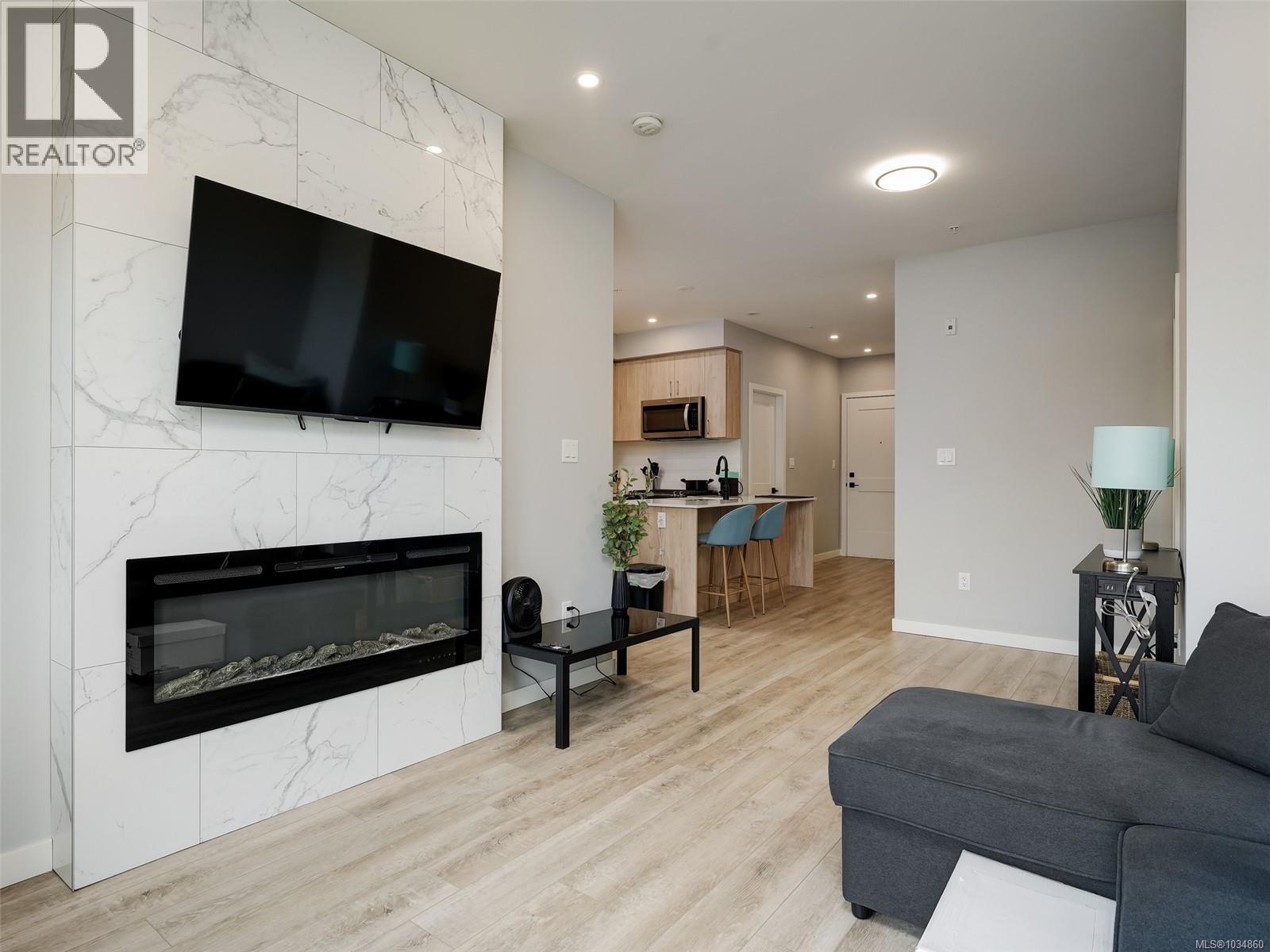 #404 654 Granderson Rd - 4