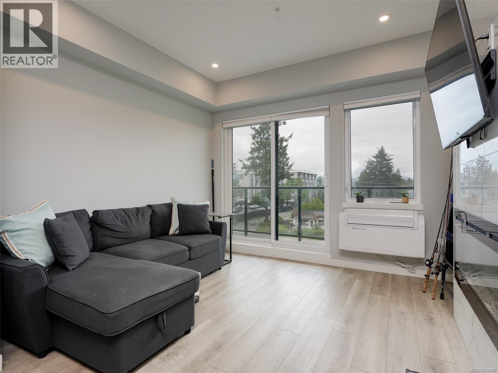 #404 654 Granderson Rd - Image 2