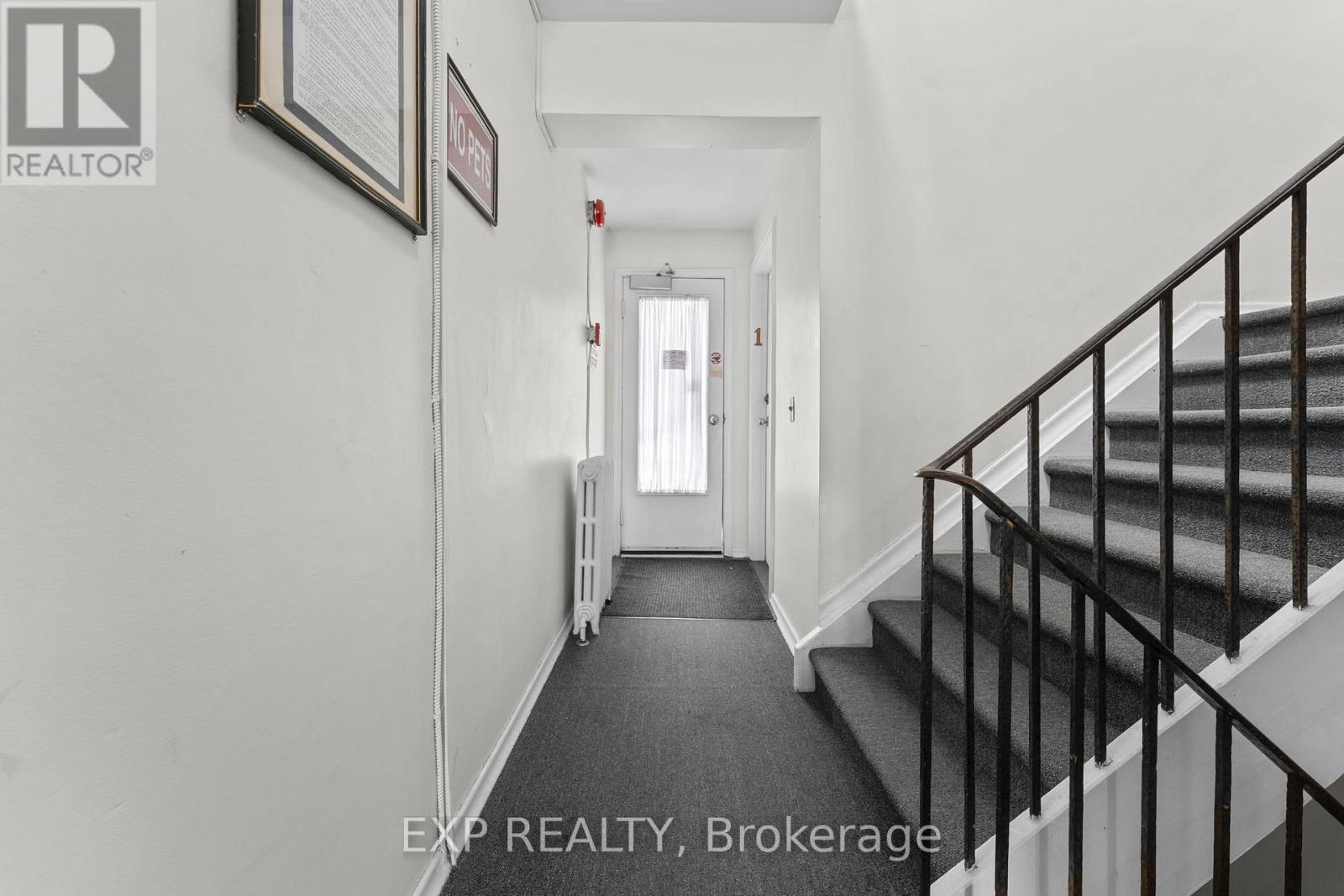 213 LAKESHORE ROAD E - 23