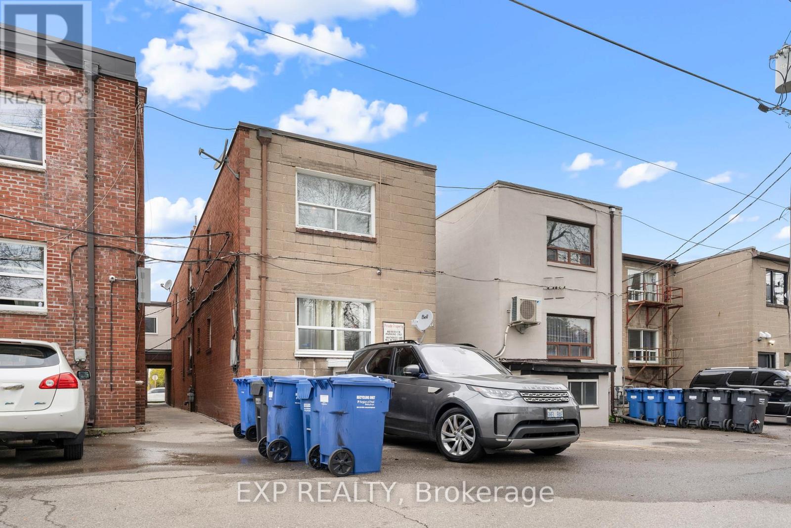 213 LAKESHORE ROAD E - 33