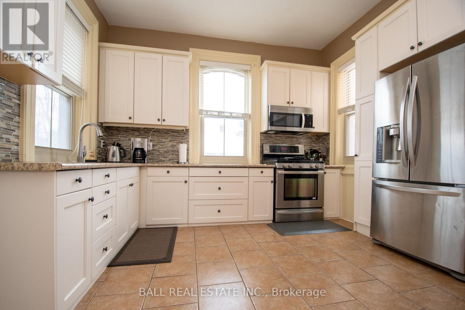 99 REID STREET - 17