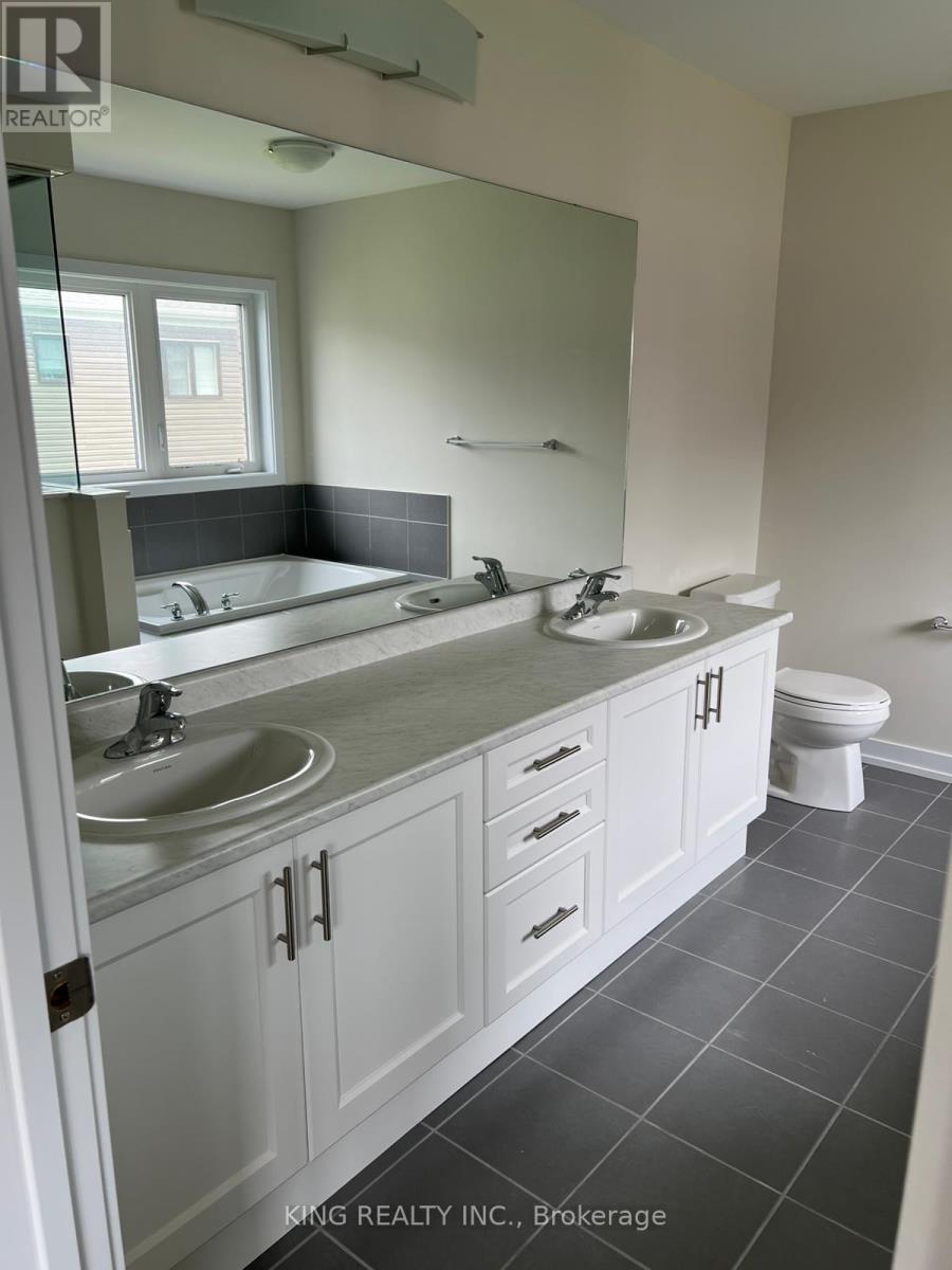 82 SUNFLOWER CRESCENT - 23