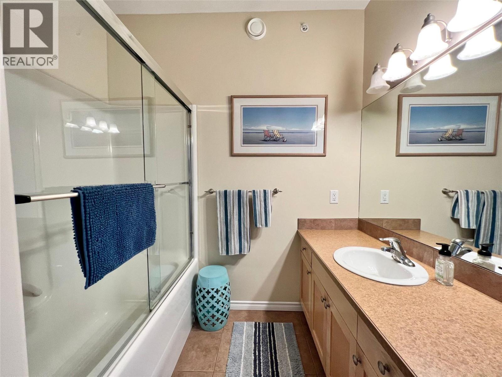 #B304 1118 Riverside Avenue - 47