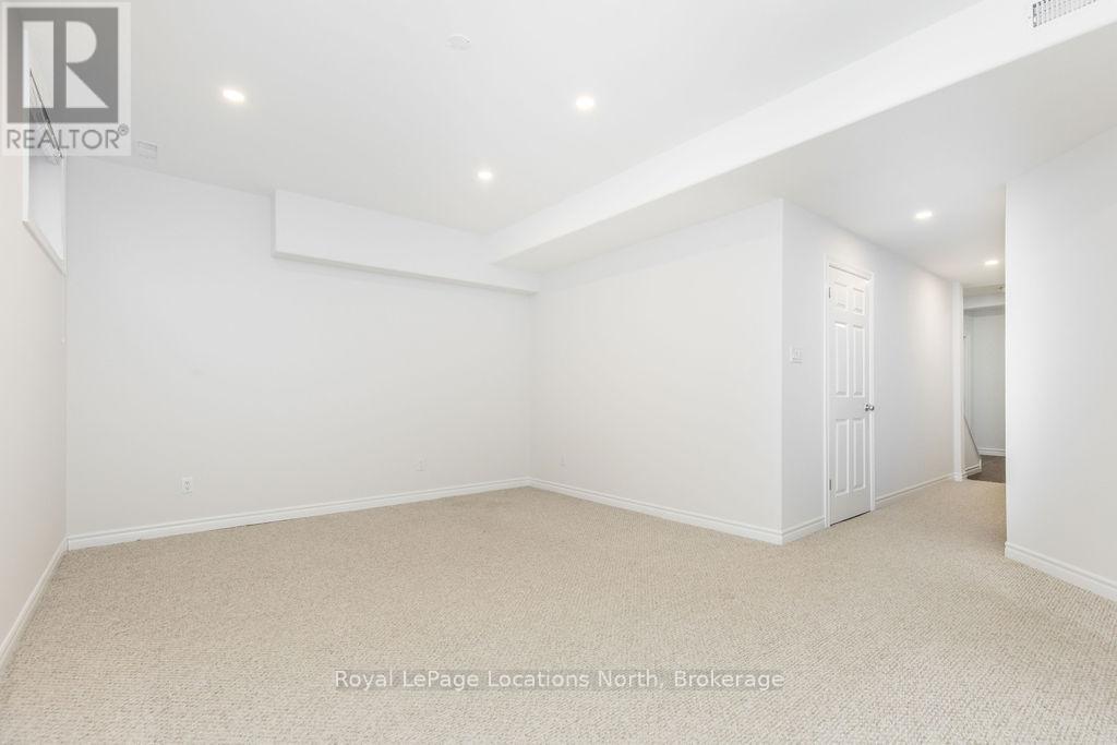 6 BUTTERNUT CRESCENT - 41