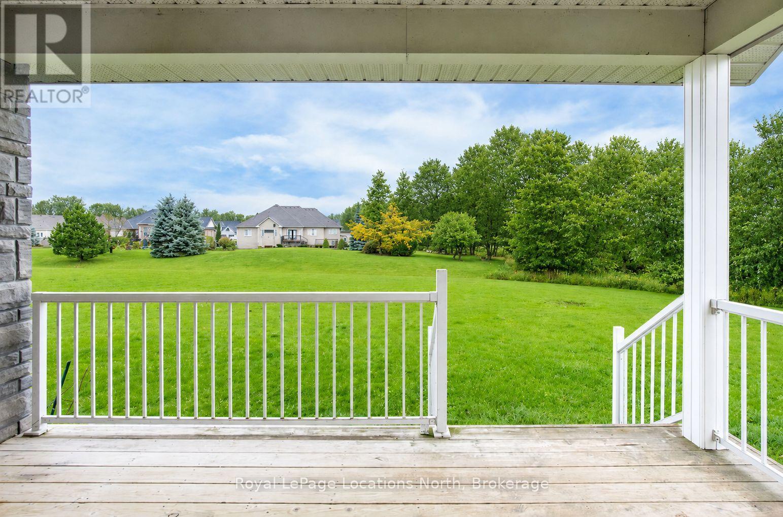 6 BUTTERNUT CRESCENT - 44