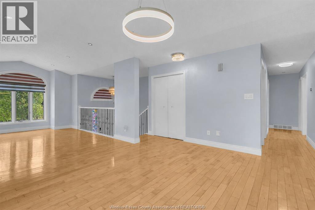 2505 ST. CLAIR AVENUE, Windsor, Ontario, N9E4L9 — Photo 10
