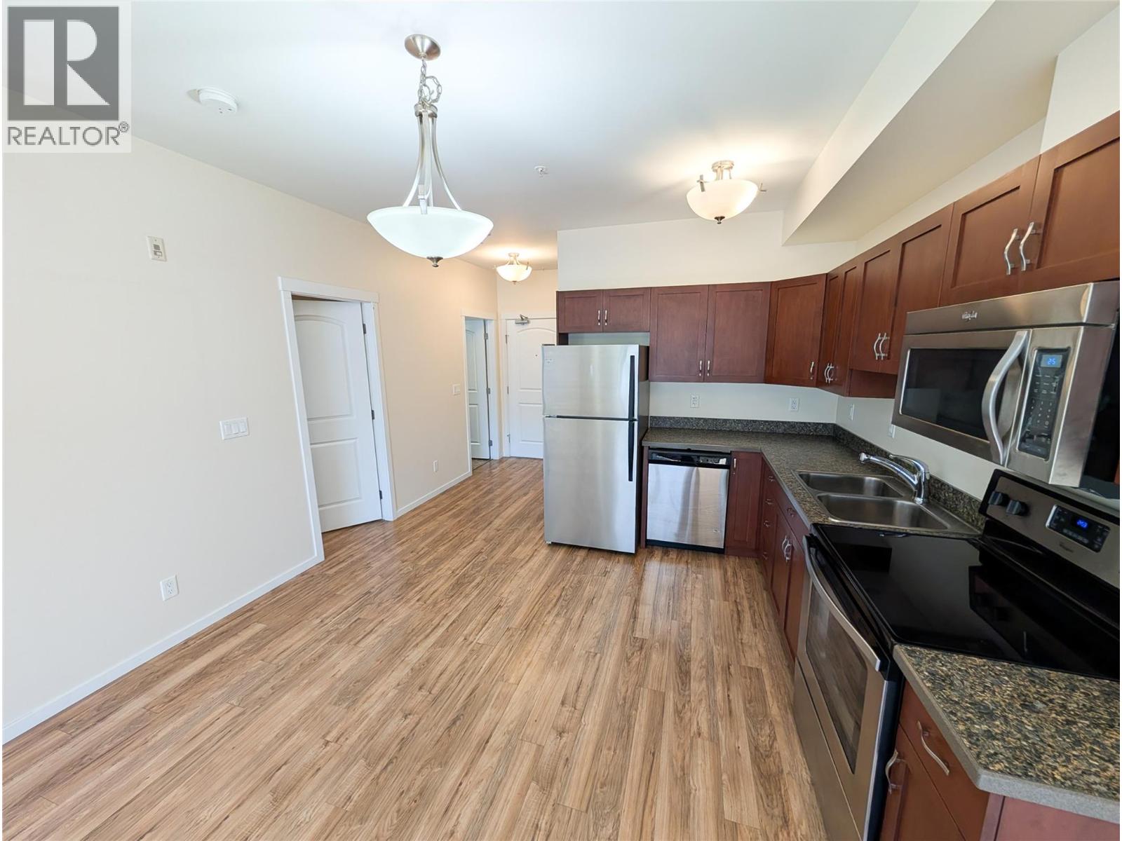 #209 429 ST PAUL Street - Image 2
