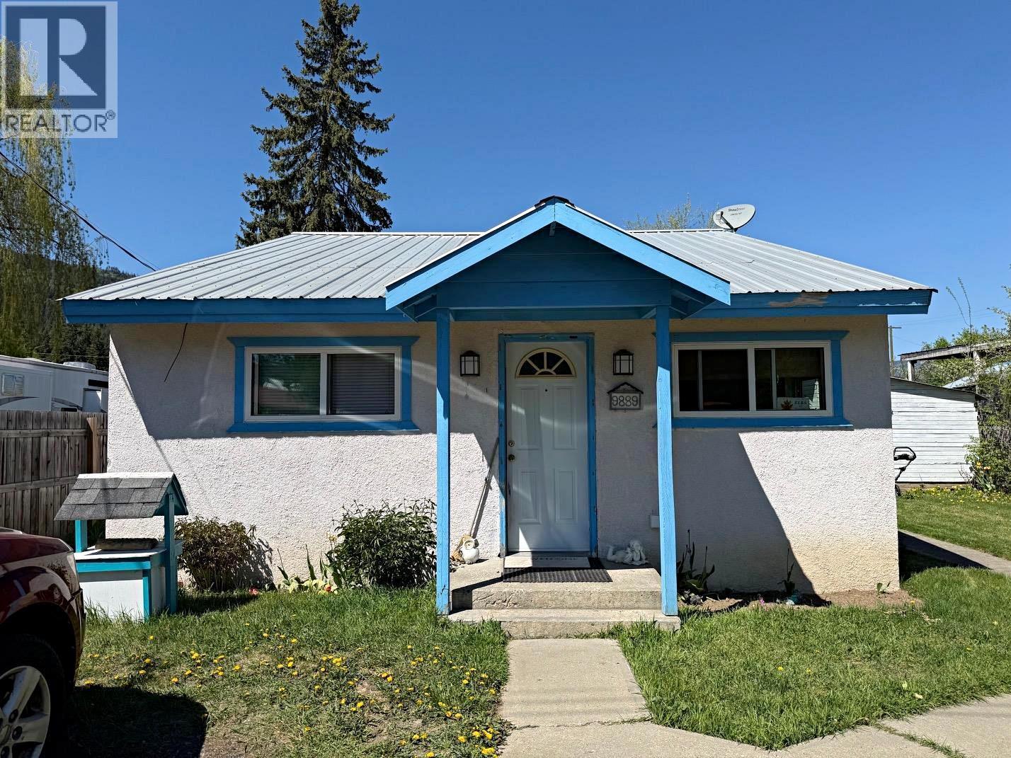 9889 Latremouille Street - main photo