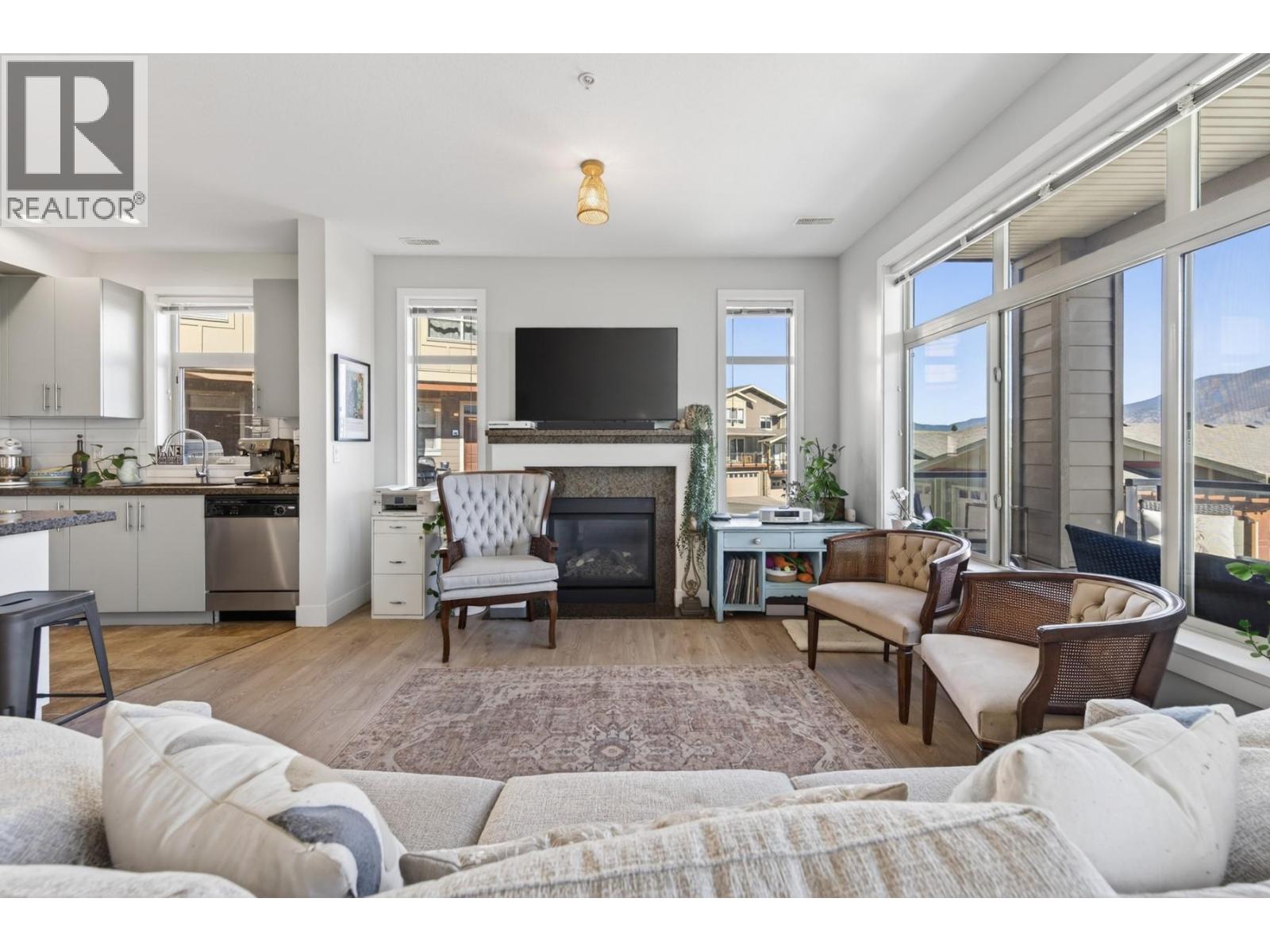 #53 130 COLEBROOK Road - 12