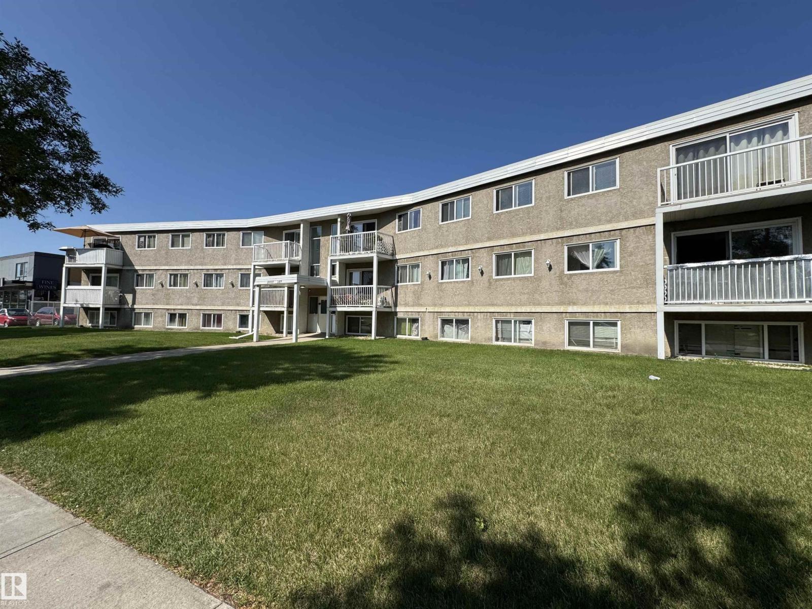 #207 8930 149 ST NW - 1