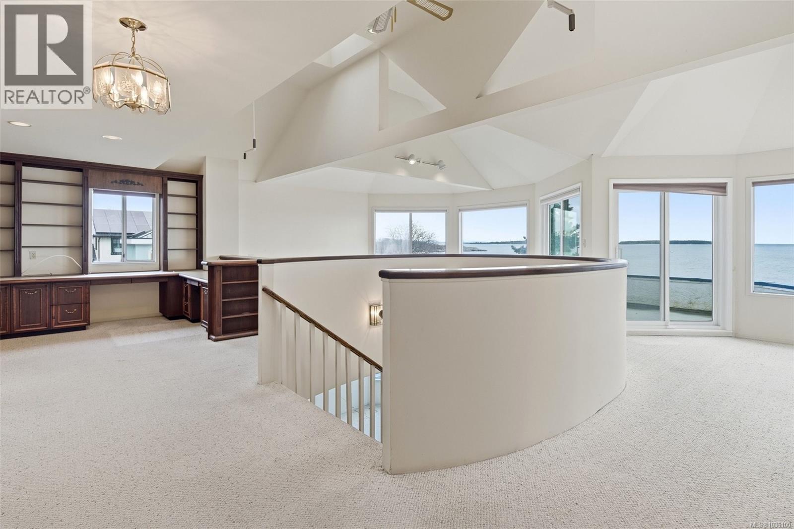 2524 Esplanade - 35
