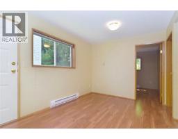 379 Kislingbury Lane, View Royal, BC V9B5R2 Photo 19