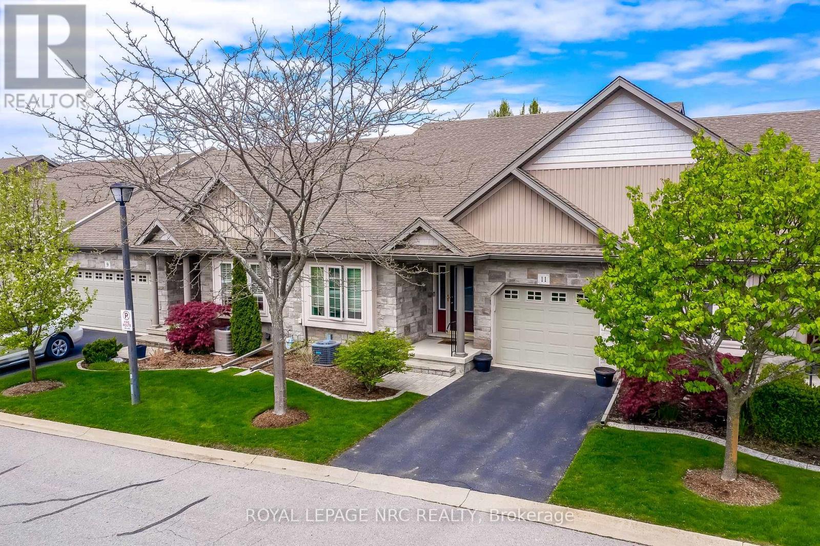 11 Rose Glen Crescent — photo 39