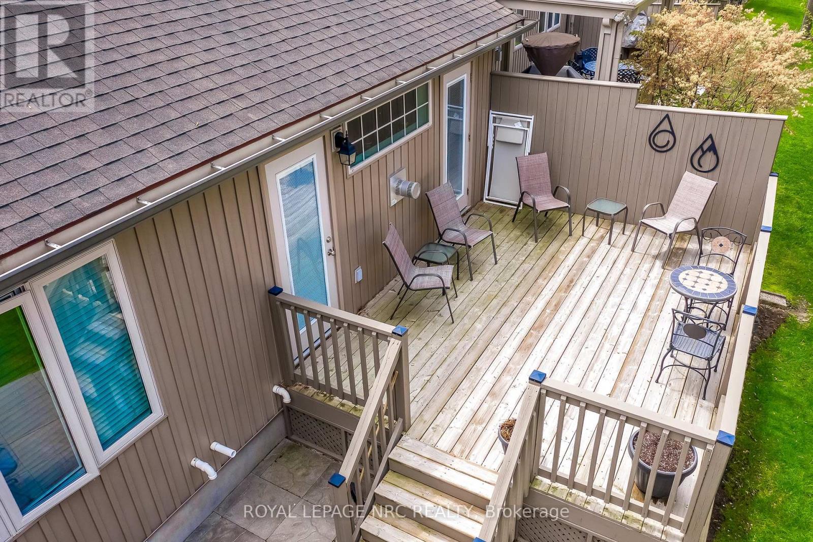 11 Rose Glen Crescent — photo 45