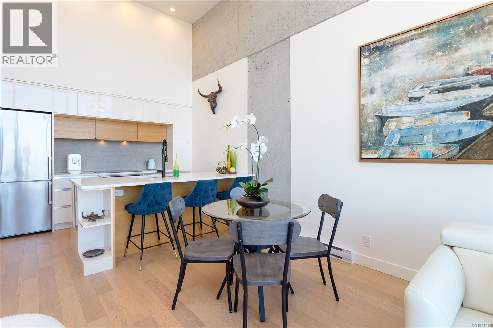 #1603 989 Johnson St - 9