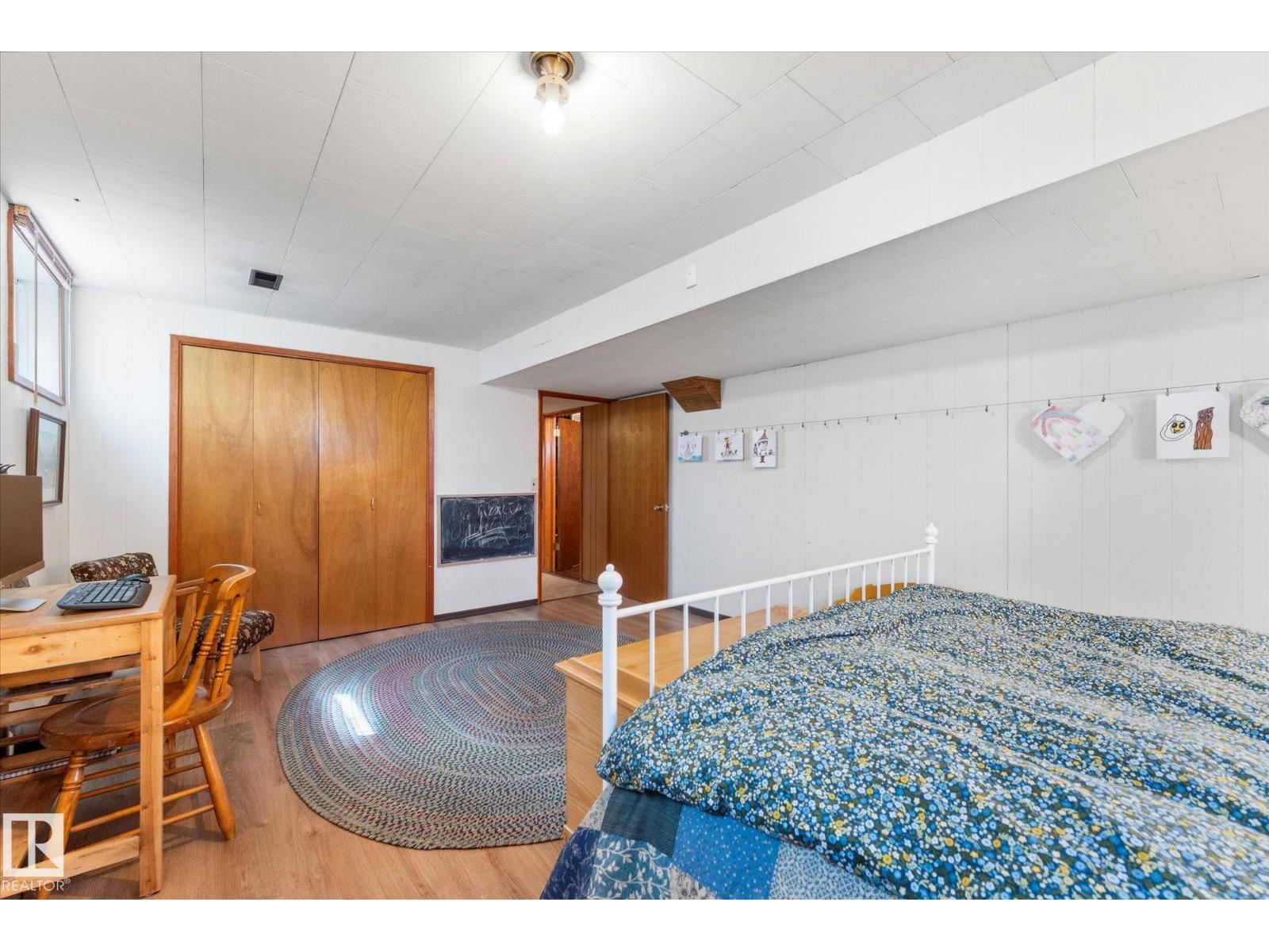 5703 119 AV NW - 27