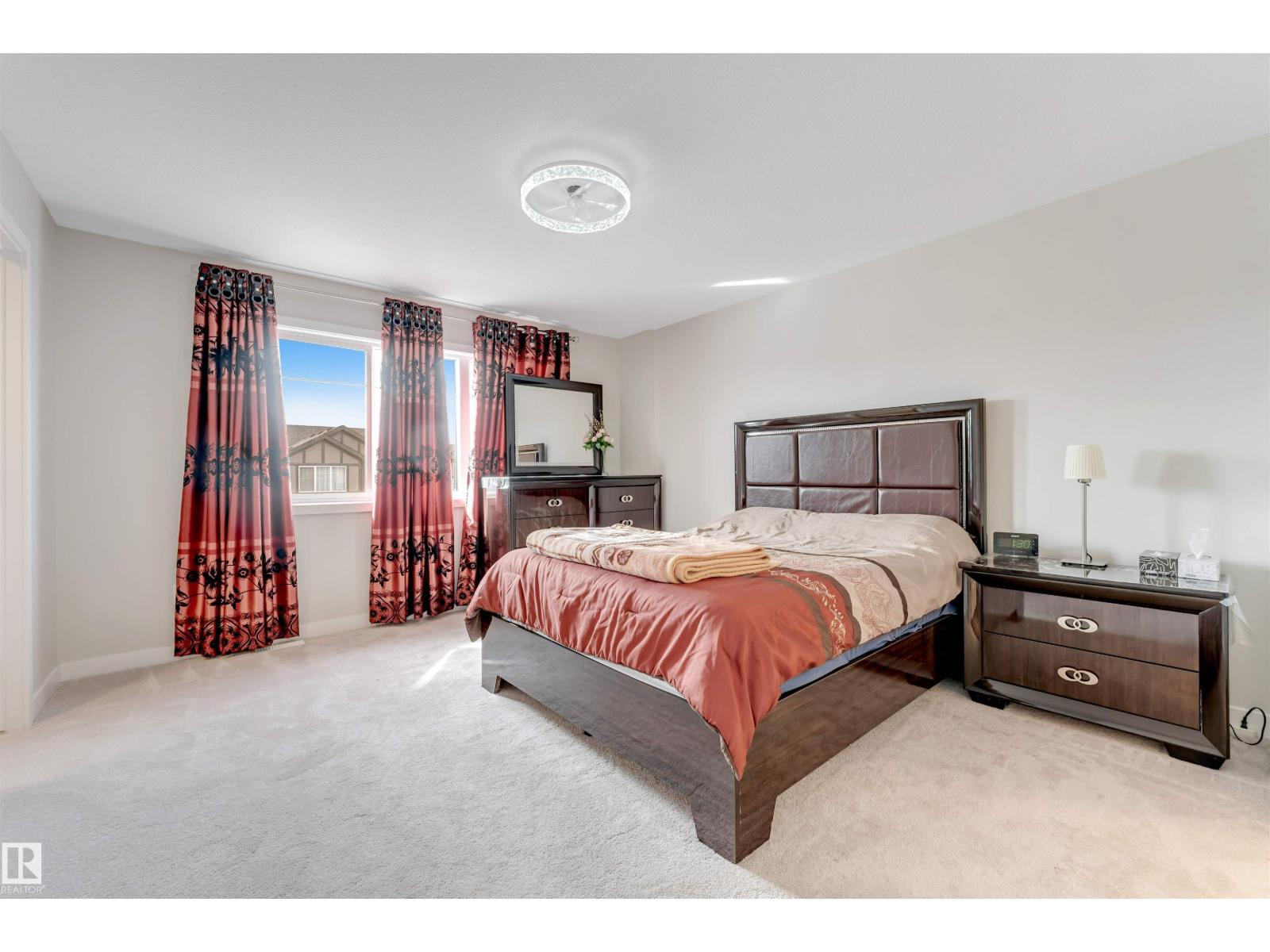 6404 27 AV SW - 26