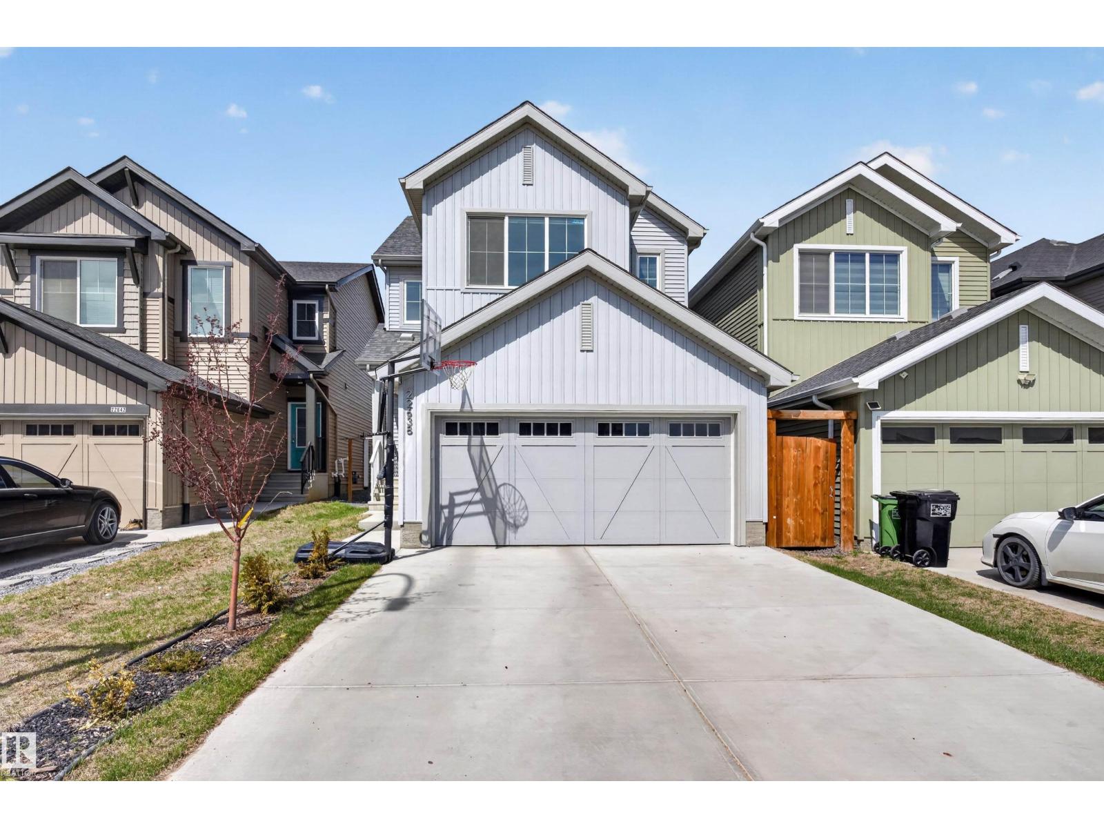22638 99A AV NW - 2
