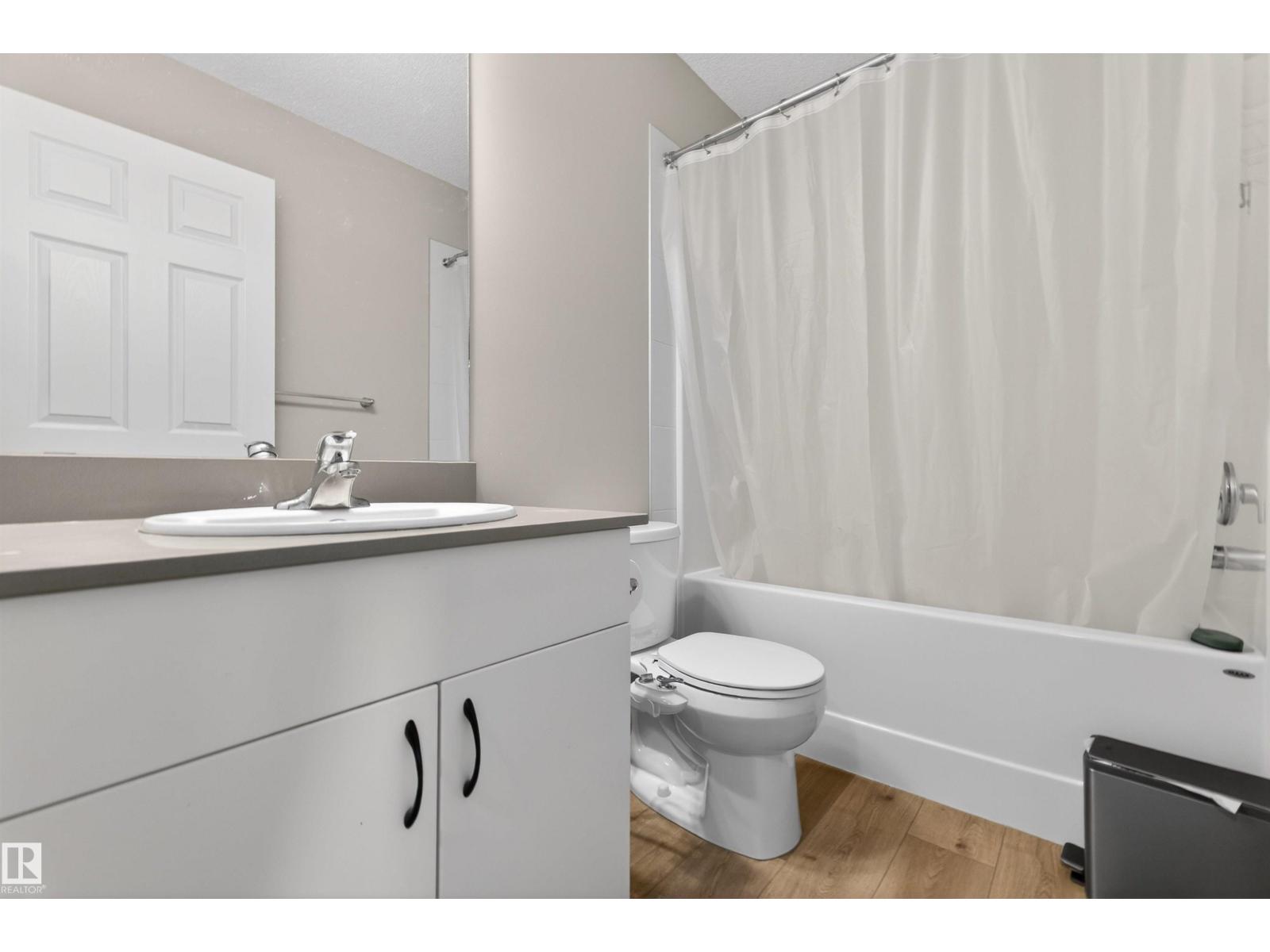 22638 99A AV NW, Edmonton