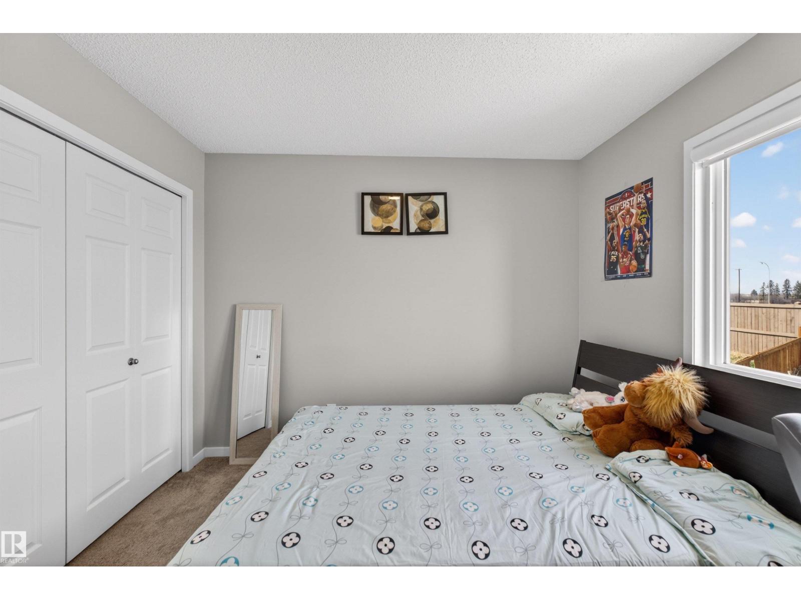 22638 99A AV NW, Edmonton