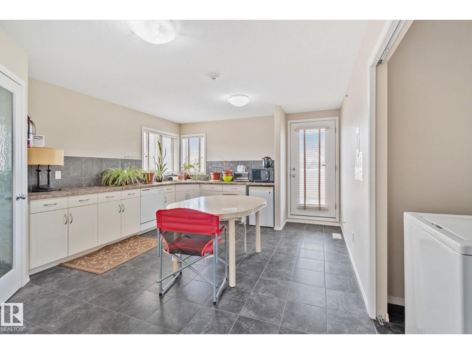 9512 154 ST NW, Edmonton