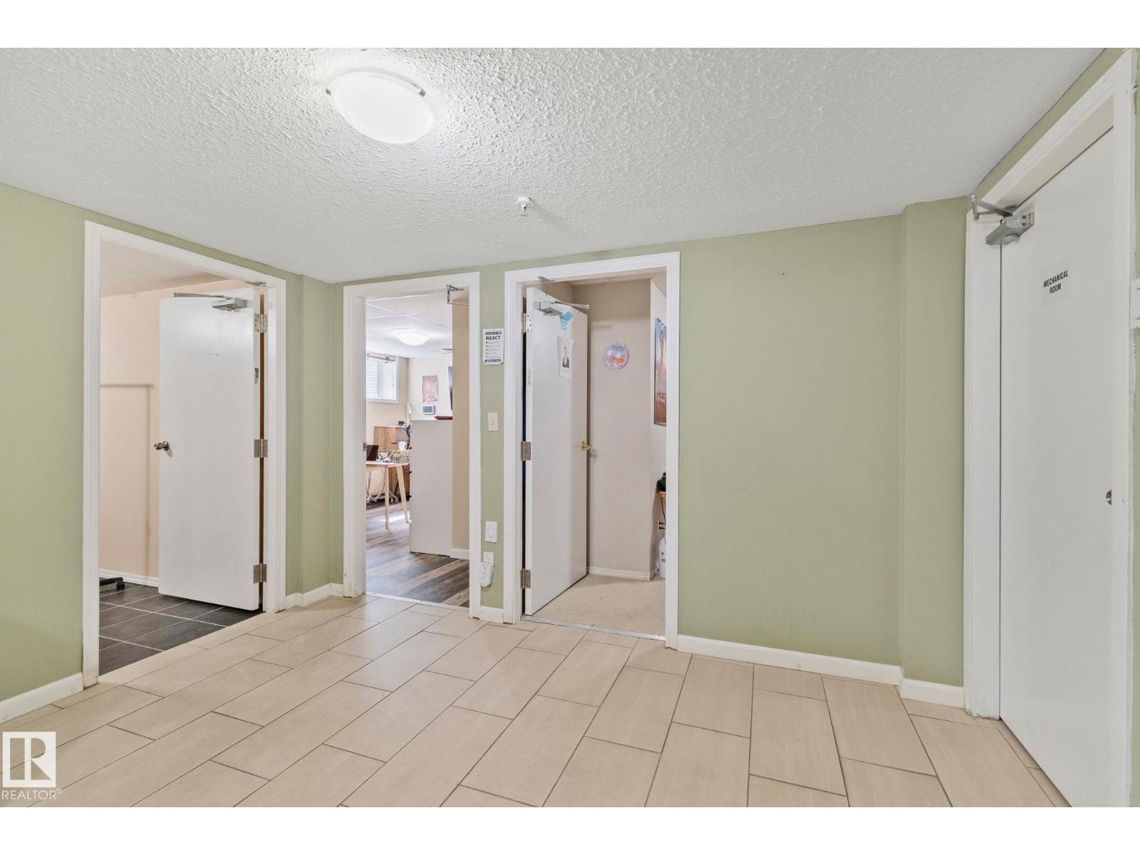 9512 154 ST NW, Edmonton