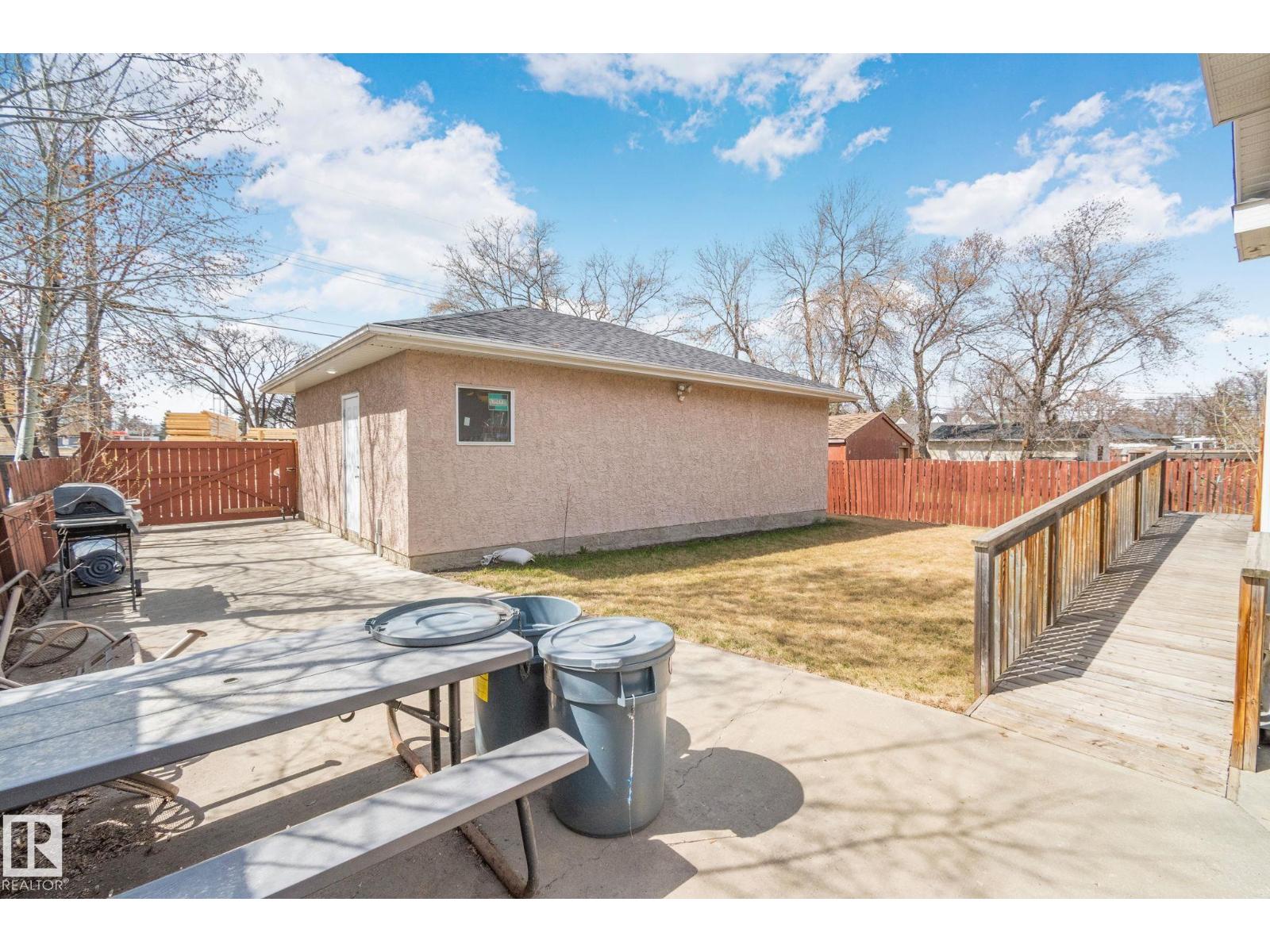 9512 154 ST NW, Edmonton