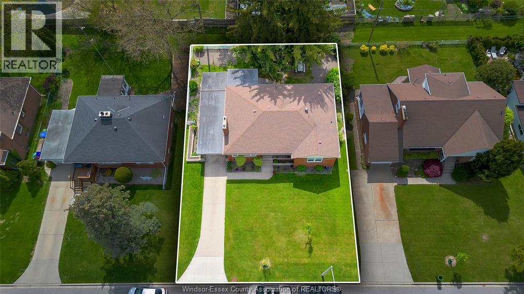 273 HENKEL PLACE, Windsor, Ontario, N8Y2E8 — Photo 2