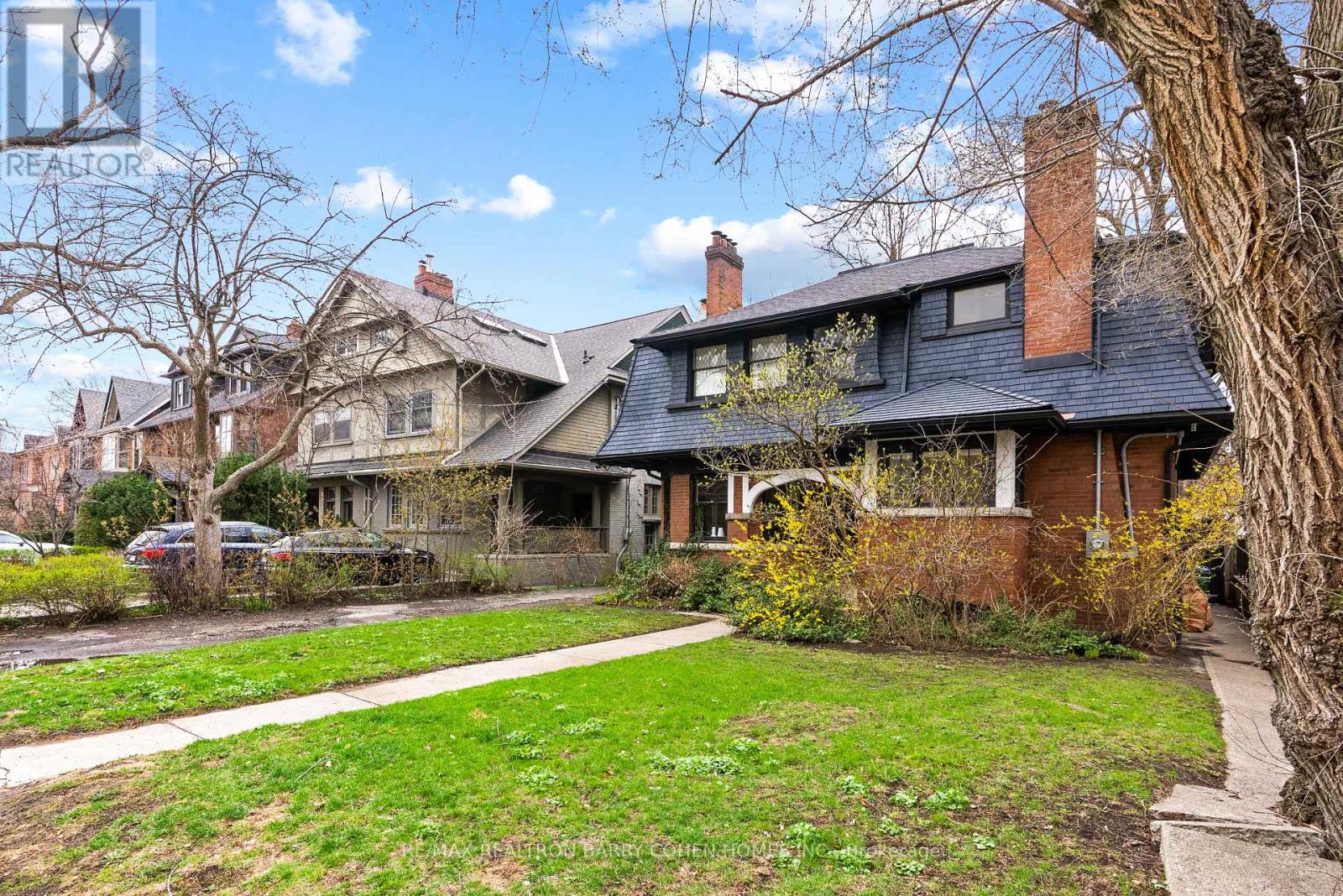 147 FARNHAM AVENUE - 2