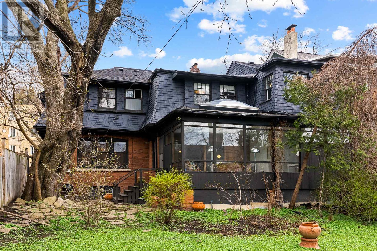 147 FARNHAM AVENUE - 3