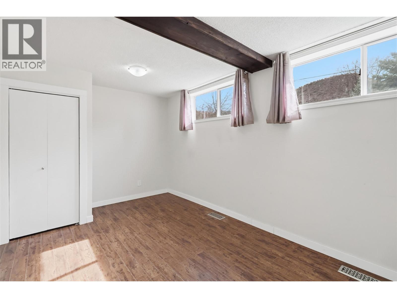 2794 Sunset Drive - 35